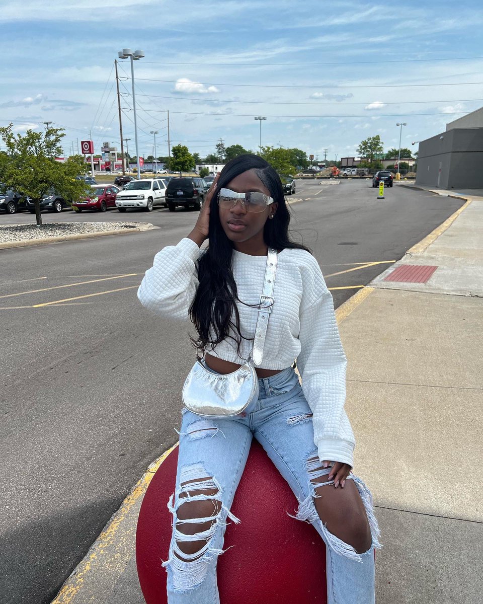 Robrianna14_'s tweet photo. Yours truly, but never yours, truly. π
#fashion #feimstro #amazonfashion #amazoninfluencer #blackgirl #shein https://t.co/7YgAb9bqwo