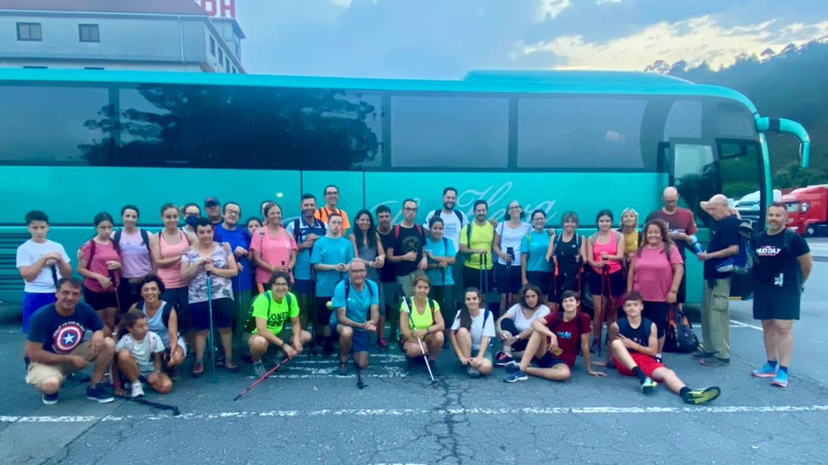 BienestarCLM's tweet image. ❤️ El @gobjccm respalda la inclusión de las personas con discapacidad y refuerza los programas de normalización social

🚶‍♀️🚶🏻La consejera @GarciaTorijano ha acompañado a un grupo de personas de @plenaCLM en la última etapa del Camino de Santiago

ℹ️ castillalamancha.es/node/348631 

#CLM