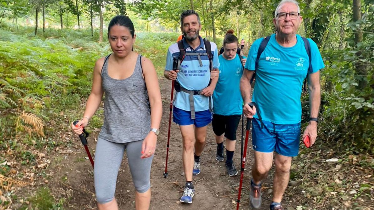 BienestarCLM's tweet image. ❤️ El @gobjccm respalda la inclusión de las personas con discapacidad y refuerza los programas de normalización social

🚶‍♀️🚶🏻La consejera @GarciaTorijano ha acompañado a un grupo de personas de @plenaCLM en la última etapa del Camino de Santiago

ℹ️ castillalamancha.es/node/348631 

#CLM