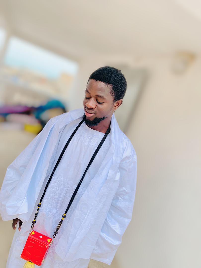 kakjdeme's tweet photo. Notre religion est celle de la paix je profite de ce jour Saint pour implorer votre pardon 🥰❤️👏 https://t.co/KPO8lnsYwp