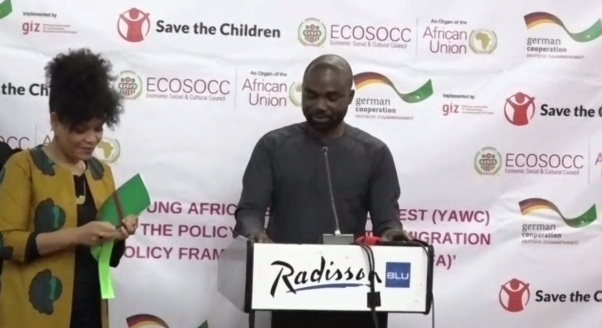 AU_ECOSOCC's tweet photo. Now for the unveiling of the Policy Booklet on The Migration Policy Framework for Africa (MPFA)!
#CSOsCelebrateAUat20
#ECOSOCCPanAfricanMonth
#PAM #GIZAUOffice #FreeMovement
#MigrationandMobility https://t.co/Zd6SSoiLJq