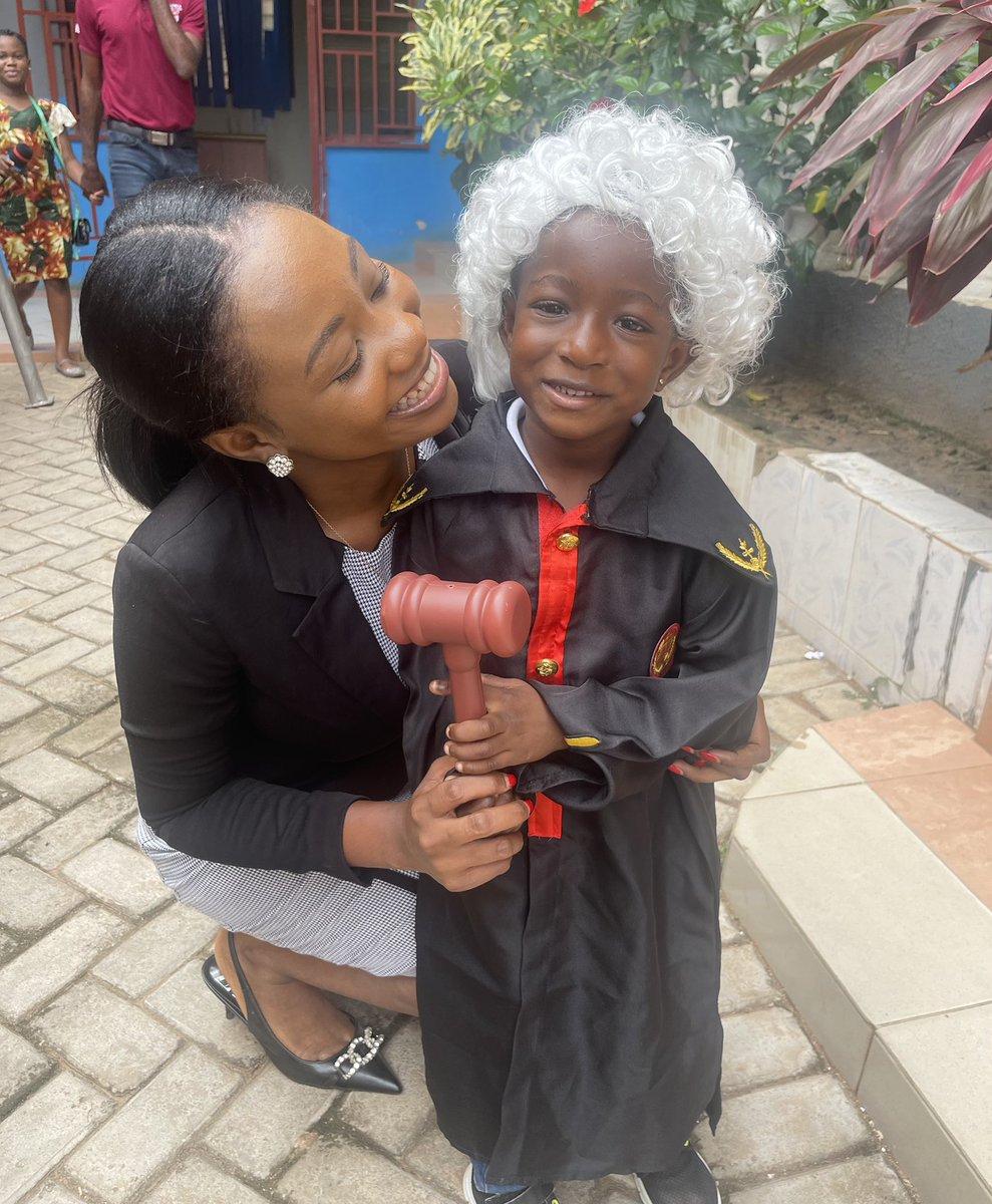 KeziaSanie's tweet photo. I visited our very own star girl Elizabeth’s school today to be there for her on their Career day. 

Our little judge is not your average judge. She is unique so she dresses in a special way 🤩😂❤️

I am always so proud of our precious FTF baby’s growth ❤️ https://t.co/QmzLW7tGcK