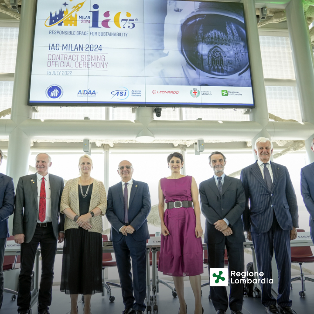 RegLombardia's tweet photo. Nel 2024 a #Milano la più importante manifestazione nel settore dello #spazio, l'International Astronautical Congress. Siglato il contratto tra @iafastro e Associazione Italiana di Aeronautica e Astronautica con la presenza di @FontanaPres e @RizziAlan.
➡️ https://t.co/bmbrNtlmZc https://t.co/YCetKhrY7X