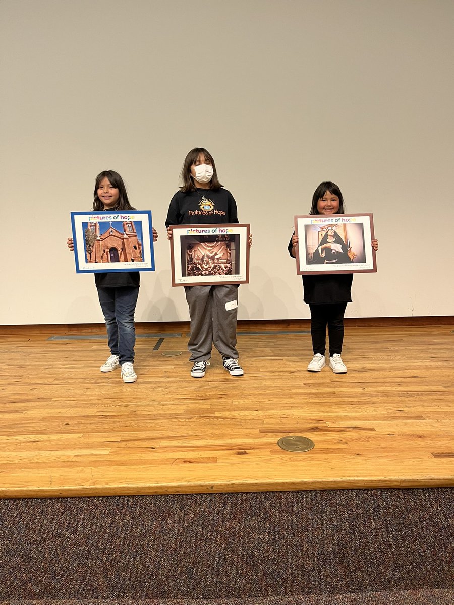 I was so honored and proud that my 3 beautiful students and their families invited me to their Pictures of Hope  unveiling event! They will always be in my heart. Thank you Mique Broome for a wonderful event.❤️❤️🥰 <a href="/VentoMckinney/">McKinney Vento</a> <a href="/ABC_Partnership/">ABC Community School</a> <a href="/CommSchools/">Community Schools</a> @APSLZ4