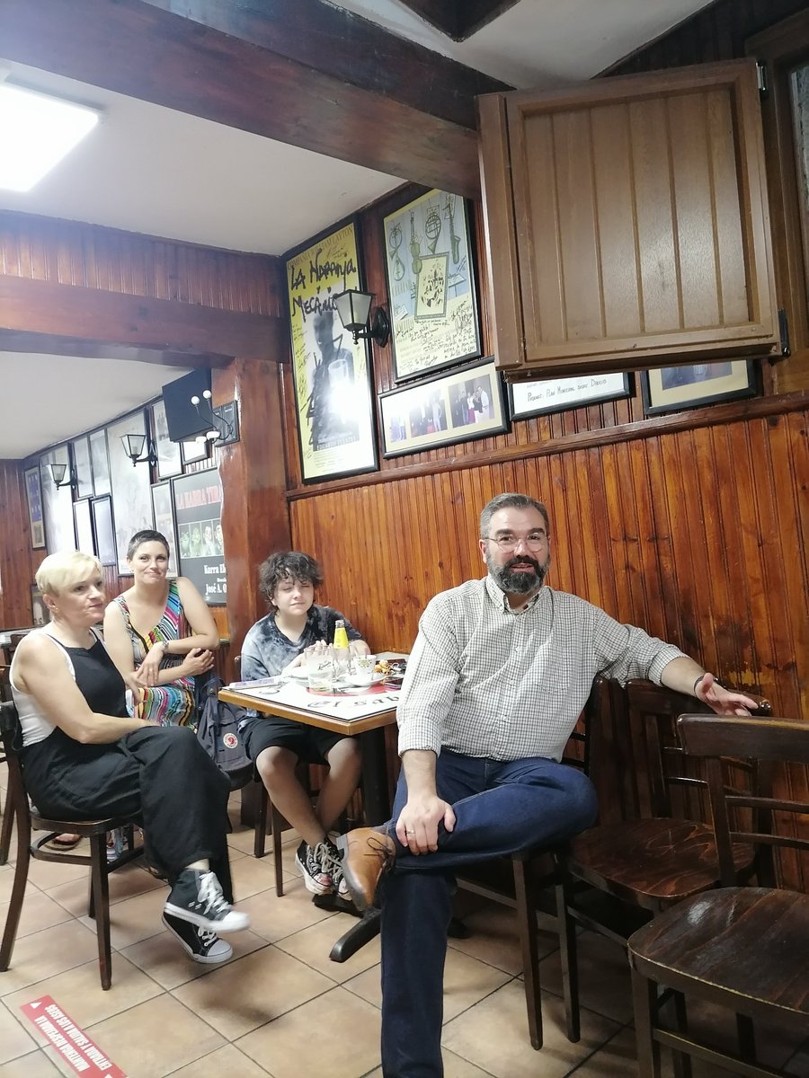 Muchas gracias <a href="/AitzoleAraneta/">Aitzole Araneta 🍉</a> por compartir con <a href="/LlarTrans/">Llar Trans</a> la tarde de ayer ayudándonos a entender las implicaciones en nuestras vidas del proyecto Ley para la igualdad de las personas trans y de garantía de los derechos LGTBI. Charla muy amena y coloquio prestoso.