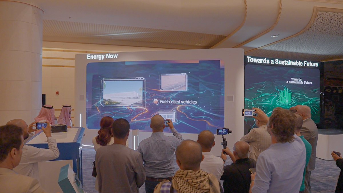 MoEnergy_Saudi's tweet photo. The KSA Green Transition Journey Exhibition showcases the Saudi and Middle East Green Initiatives, launched by HRH Crown Prince, the Circular Carbon Economy and the Kingdom’s key sustainability trends. https://t.co/joOauiWwjz