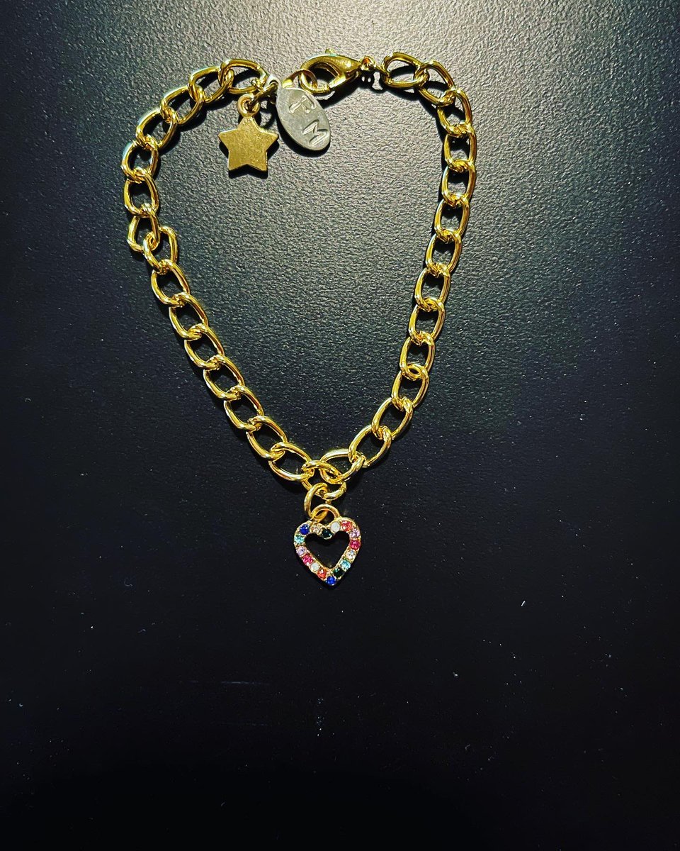 FMJewelryInc's tweet photo. Available on the site now. Limited quantity.
Mini gold heart with multi-colored stones on a gold plated steel chain.
https://t.co/66UqFPpYhV
#SummerVibes #FridayVibes #gold #heart #goldbracelets https://t.co/r4kCRvlWpX