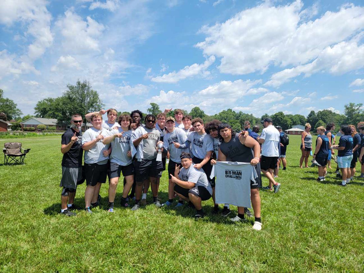 SouthWarrenFB's tweet photo. Congratulations to the guys who do all of the dirty work and don’t get the credit they deserve! Championships are won up front. 1st place in Farmers tuck push, farmers walk, and tug of war. 2nd place in Obstacle course, and 3rd place for the sled push!
#SpartanPride
#NobodyCares https://t.co/ZOky60uoDu