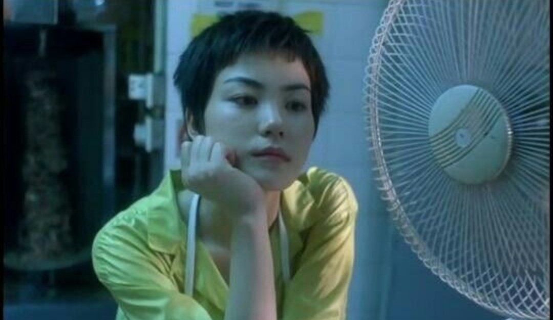 cinematogrxphy's tweet photo. chungking express (1994) dir. wong kar wai https://t.co/jvbZuzJVO4