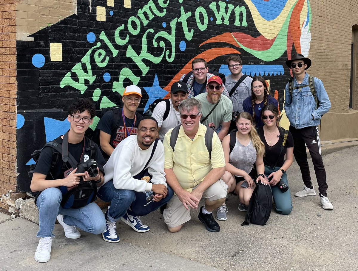 Here’s the photojournalism class at #mega22 <a href="/acpress/">Associated Collegiate Press</a> workshop out covering <a href="/Dinkytown/">Dinkytown</a>.