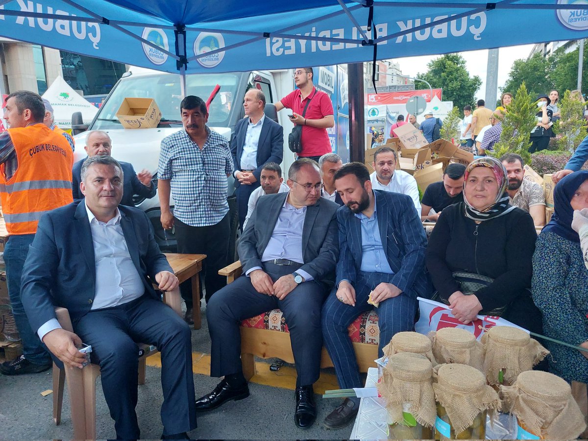 AkkadinCubuk's tweet photo. Türkiye Aşkına...
başkanlarımız ve yönetim kurulu üyelerimiz  ile birlikte, 15 Temmuz Demokrasi ve Milli Birlik Günü yürüyüşüne katıldık.
#15TEMMUZDESTANI 
#AnkaraDestanı
#15Temmuz 
@aysekesir @hatice_cakmak_ https://t.co/aNLAZc9gPh
