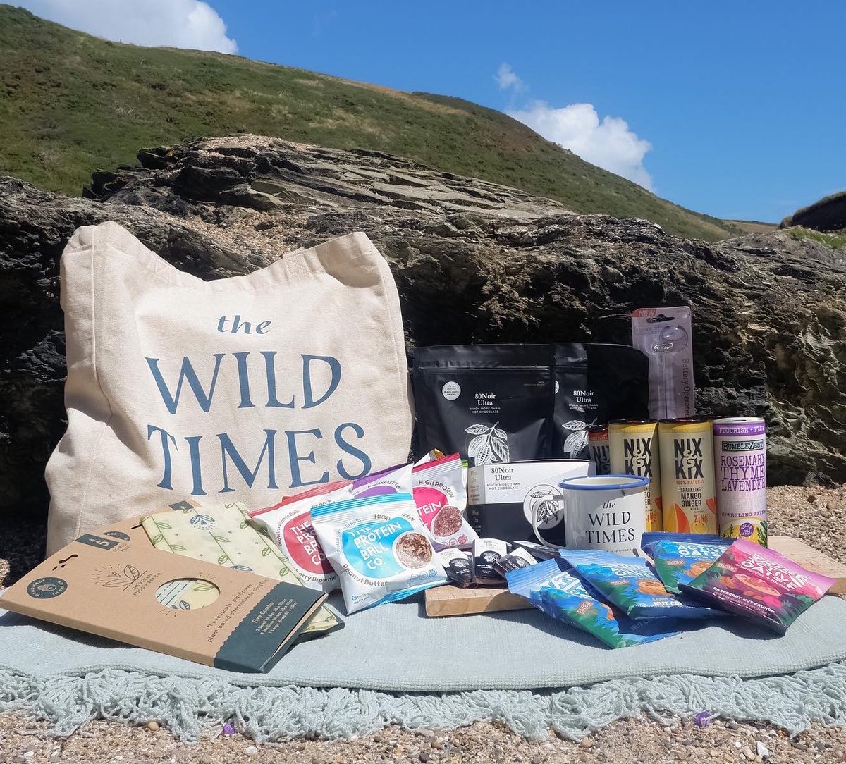 BumbleZest's tweet photo. 🏔ADVENTURE GIVEAWAY!🏔

Planning a trip this summer? WIN this ultimate fuel your adventure giveaway to take with you☀️

Simply LIKE, FOLLOW &amp; RETWEET! 

Winner announced on our Insta • UK only  • Closes 17/07/22. 

Good Luck!💚

#giveaway #foodies #snacks #healthydrinks https://t.co/cJiOIDtWCA
