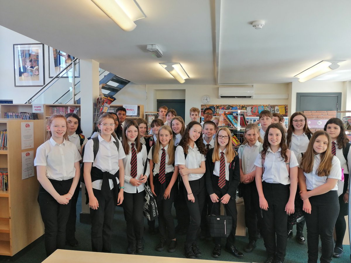 RennicksMiss's tweet photo. Thanks so much to Mrs Bird for arranging a pizza and film bonanza on Wednesday for our Millionaire readers in Y7 &amp; Y8! "Today a reader, tomorrow a leader!" 📙 📖 #team7 https://t.co/c5E3EPbE0c