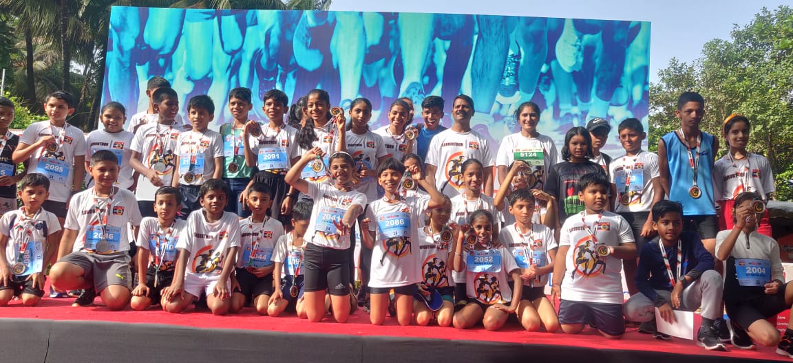 GoGeetaPawar's tweet photo. little stars of the #Saviorthon 💫

@siddheshpawarphotogrphy

#Saviorthon2022 #GroupDiscountp #runner #fitness #runningmotivation #runnersofinstagram #runners #instarunners #training  #sport #workout #motivation #runhappy #marathon #k #instarun #fit #garmin  #fitnessmotivation https://t.co/4UVrBuUkPP