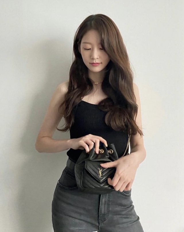 memoryau_'s tweet photo. [15-07-22]GSY IG Updated 
สวยยยย🐻🖤 
#GongSeungYeon #공승연 https://t.co/cOGMSKoa3r
