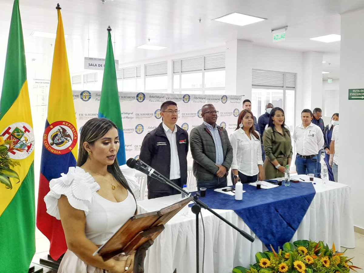 #LeCumplimosAColombia | Entregamos un nuevo centro de salud que beneficiará a 46.215 habitantes de La Vega, Cauca, que ahora podrán acceder a servicios de urgencias, consulta externa, hospitalización, imagenología, entre otros.🏨🧑‍⚕️👩‍⚕️ #Entregatón