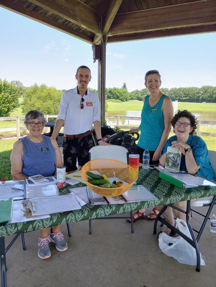 JMychal90's tweet photo. Great day to #compost at the #RuCo #extension. We take #farmersmarket surplus after donating what's usable. If you're a local producer/consumer, check out our services Tuesdays and Fridays fr 7 am - 12 pm. #Murfreesboro #Tennessee #TEMG https://t.co/a8l08nnjmF