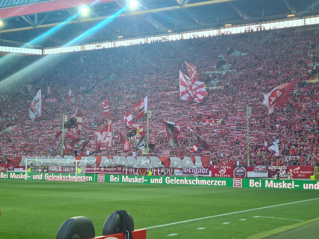 1. FC Kaiserslautern tweet media