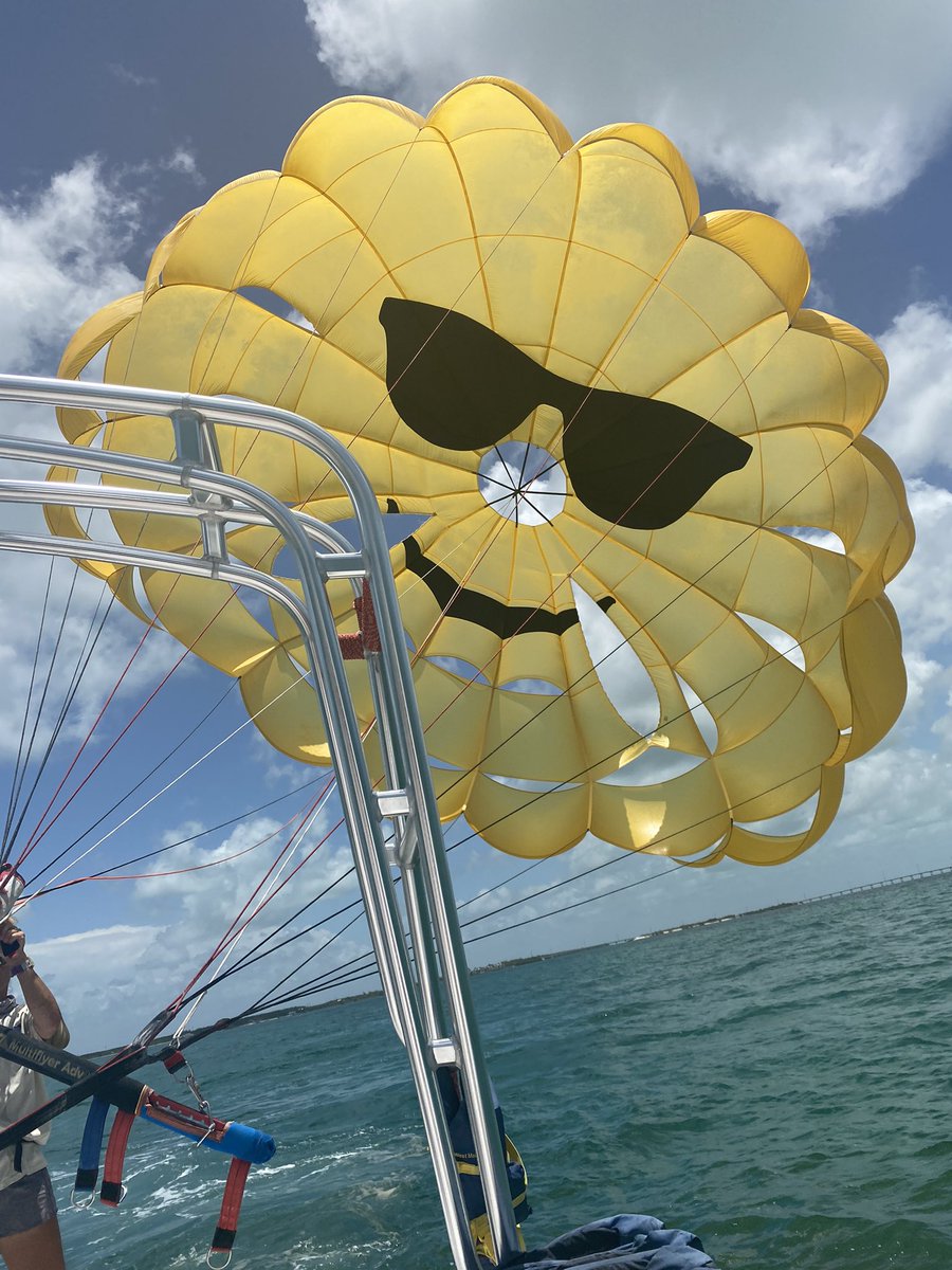 tracy9535's tweet photo. Beautiful days above, on, and under the water in Islamorada, Florida! Thank You @SundanceSports and The Kayak Shack for a magical vacation. Christy, Will, Parker, Luke, Chris, Conner and all the rest were outstanding. We enjoyed every moment! https://t.co/iBLQXhbAzl