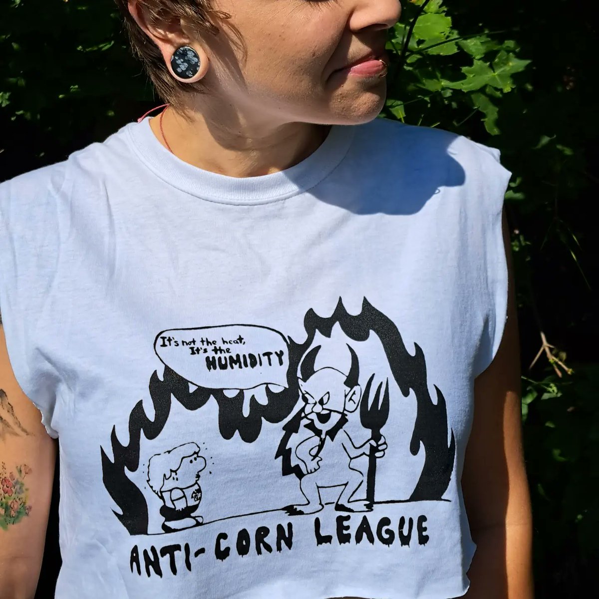 New ACL shirts.
"It's not the heat, it's the humidity."
Links in bio.

#DIY #heat #summer #hell