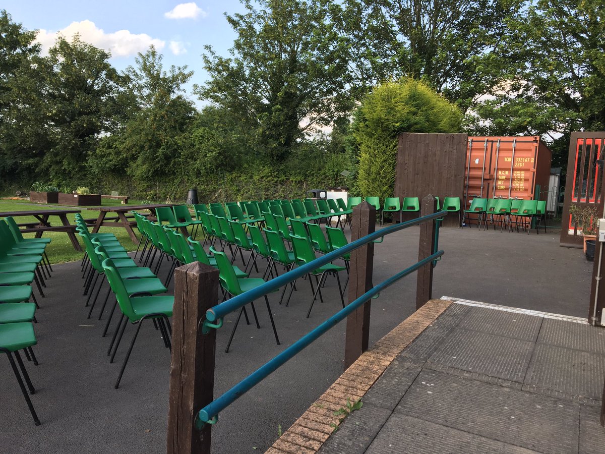 JoanneGrange's tweet photo. 3 years ago today… The calm before the first meeting where ⁦@FriendsOfFGLC⁩ was born. Happy anniversary! Now ⁦@Douglas_Pullen⁩, about that new leisure centre…. https://t.co/YhGtSXqVSn