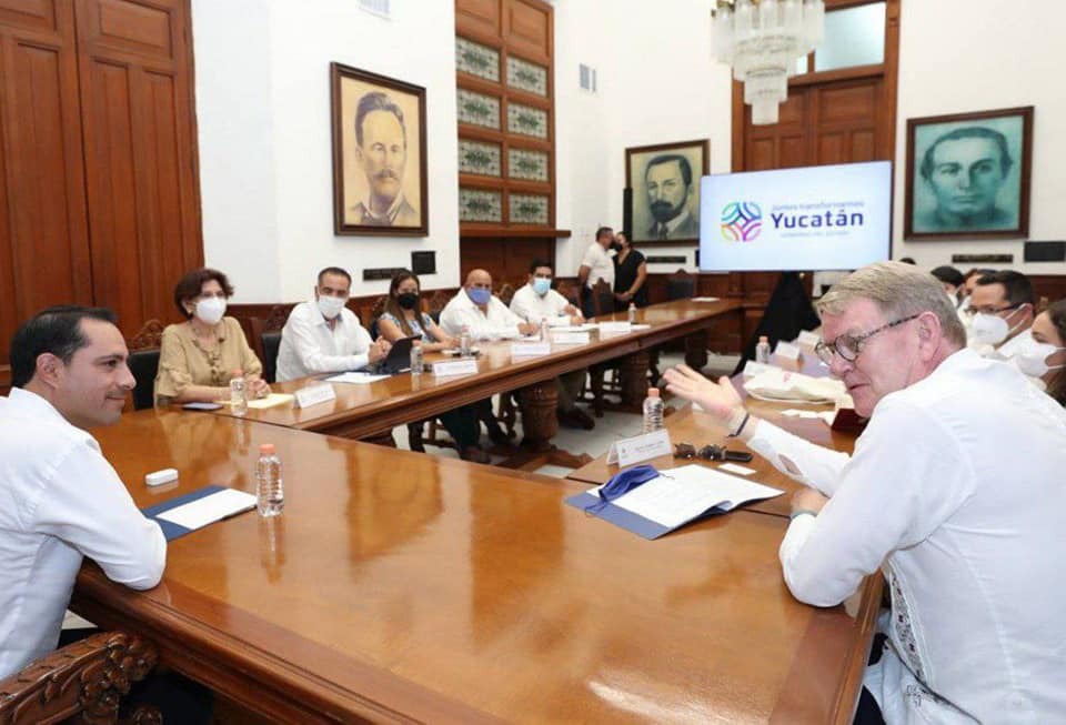 CaiYucatan's tweet photo. en nuestro estado, así como lograr en equipo que más estudiantes yucatecos puedan irse de intercambio a #Canadá para aprender el idioma inglés. https://t.co/45YNpyLObt