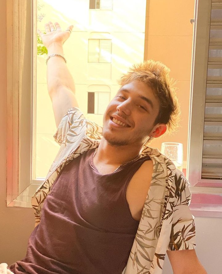 oficiaIhoc's tweet photo. Estamos na final!! To muito feliz de ter chegado até aqui jogando de forma tranquila, fazendo amizades e conexões verdadeiras, fui leal a elas do início ao fim! 🌞💛
Boa sorte a todos, amei participar do @thecirclefastt! #TCF1 https://t.co/uLbnlbFOKe