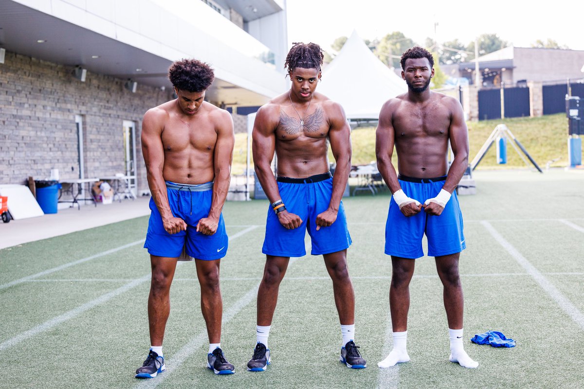 KeatenWade's tweet photo. Locked In. 📶 @UKFootball #ForTheTeam 😼🏈 https://t.co/RqfOerc7xr