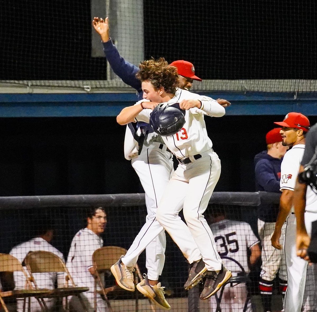WWSweets's tweet photo. Walk off wins >>>>>>>
#SweetsCountry
#SplashCountry https://t.co/nUZt1RsWjM