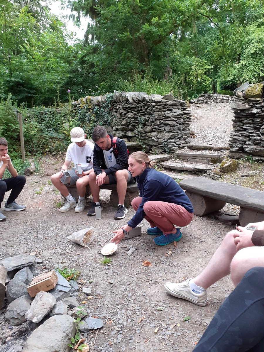 Setting animal traps with Y12 Biologists. <a href="/FSCRhydyCreuau/">FSC Rhyd-y-creuau</a>