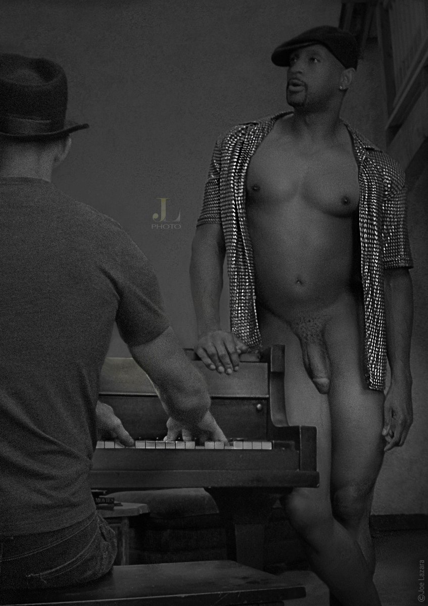 Baritone. Photo by Joe Lazara. <a href="/blknudist75/">M. Jones🇵🇸 ATL 12/11-12/14</a> #lowkeynude #shadesofgray #malenudephotography #nudemalephotography #malephotography #nudemusician #eroticphotography #bwnude #maleartphotography #maleart #blackmalemodel #nudeart #nudesinger #wellhung #nudephotoart