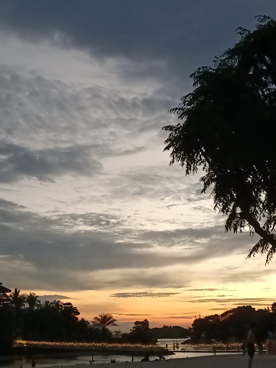 Ivone C Rosalina (@ivone_iphone) on Twitter photo 