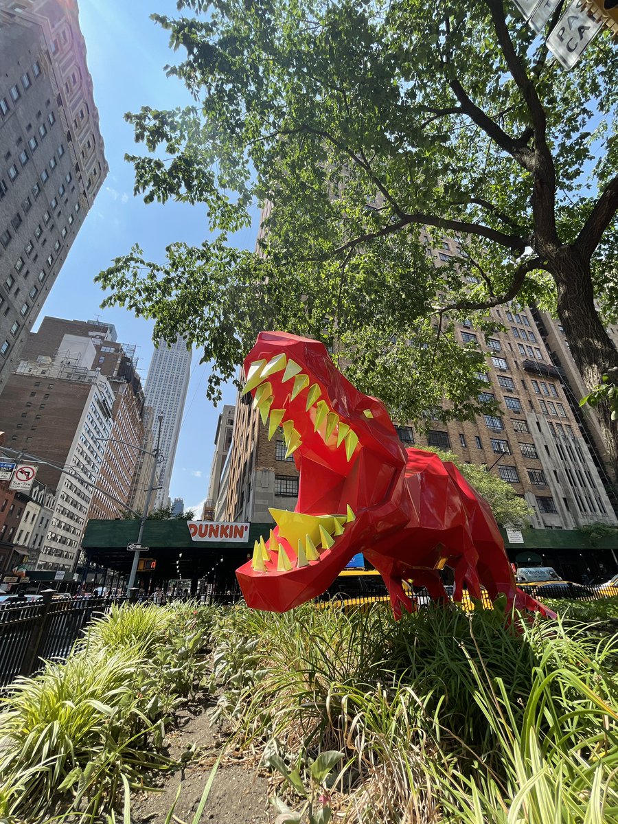 Laura 🥳 tweet media