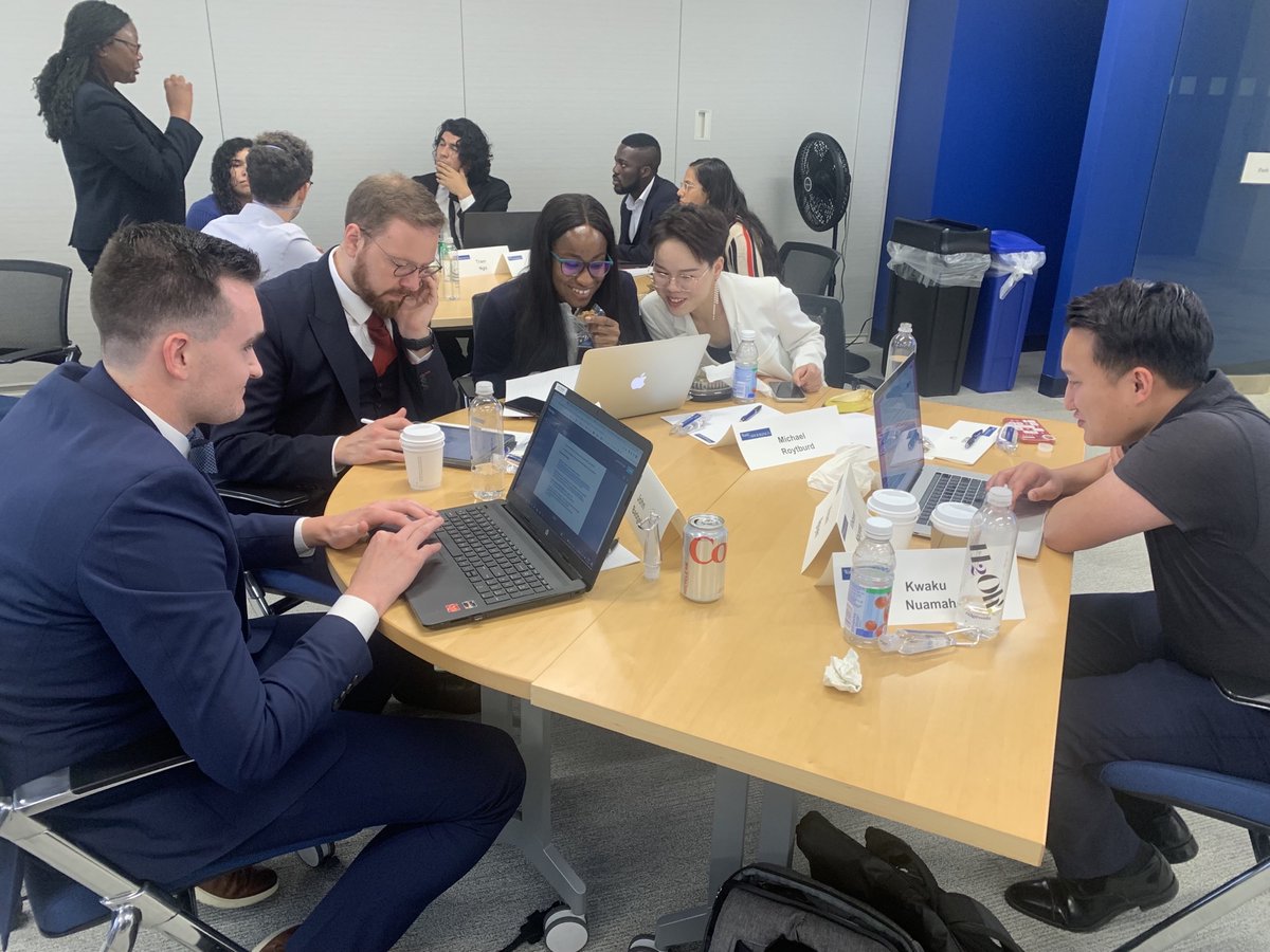 washuolin's tweet photo. The global immersion for our MBA '24 students has officially begun! They kicked off their six-week program in Washington, DC, meeting with policymakers, industry professionals and more at @BrookingsExecEd.
Bon voyage, MBAs! #GlobalImmersion #MBA24 #Olin https://t.co/RhxfyMonGw