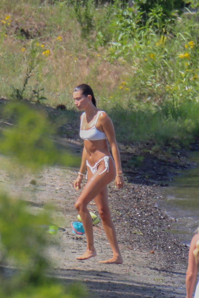 haileysoutfits2's tweet image. Hailey and Justin in Idaho.