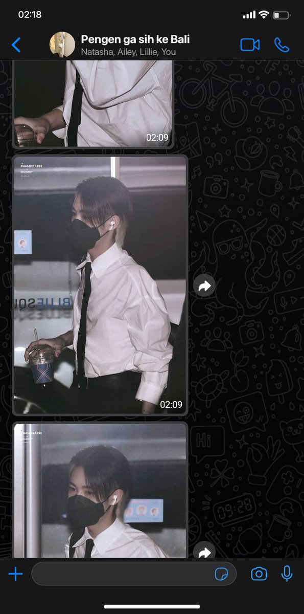 renjunynct's tweet photo. I Love You, Accidentally.
— Renjun Lia few tweets AU https://t.co/2azjFuTfNT