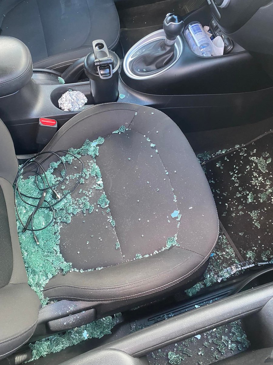 RamenBodyWash's tweet photo. Got my car broken into and attempted to grand theft auto so im streaming to boost my mood come join in the fun https://t.co/71F73dD9Dh #twitch #kia #art #Livestream #gaming https://t.co/SemQjP7AVO