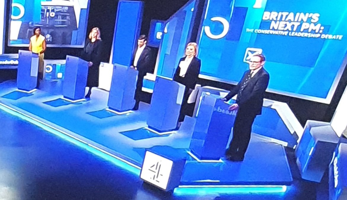 Kelar71's tweet photo. Worst episode of the weakest link ever. #ConservativeLeadershipContest https://t.co/cLF1RdixmQ