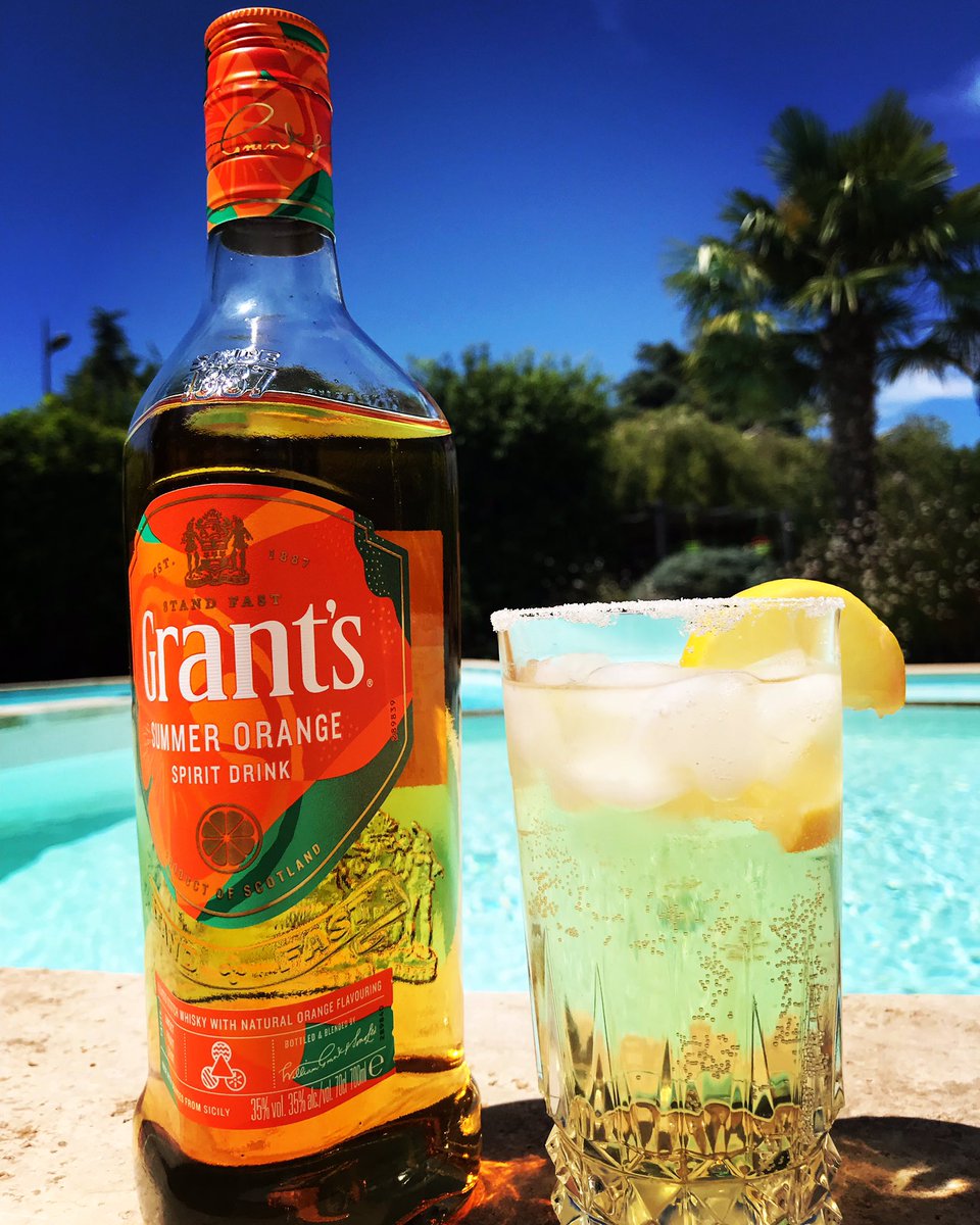 ERIKASWARTS's tweet photo. Glaçons, 5cl de Grant’s Summer orange, 10cl de Tonic et le tour est joué !Belle découverte,cette note d’agrume est parfaite et rafraîchissante.L'abus d'alcool est dangereux pour la santé, à consommer avec modération.#grants #summerorange https://t.co/SGxezctHqx