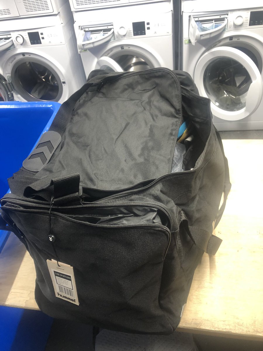 WaspsKitMan's tweet image. Kitman Clearout,this “mystery bag” packed full of very random stuff Wasps or Rugby related is up for grabs. Like, Follow and Retweet  #everykitmanknows and the number of items currently in this bag 🤷. Must be able to collect from me this season. Happy Friday everyone 🍷🍷