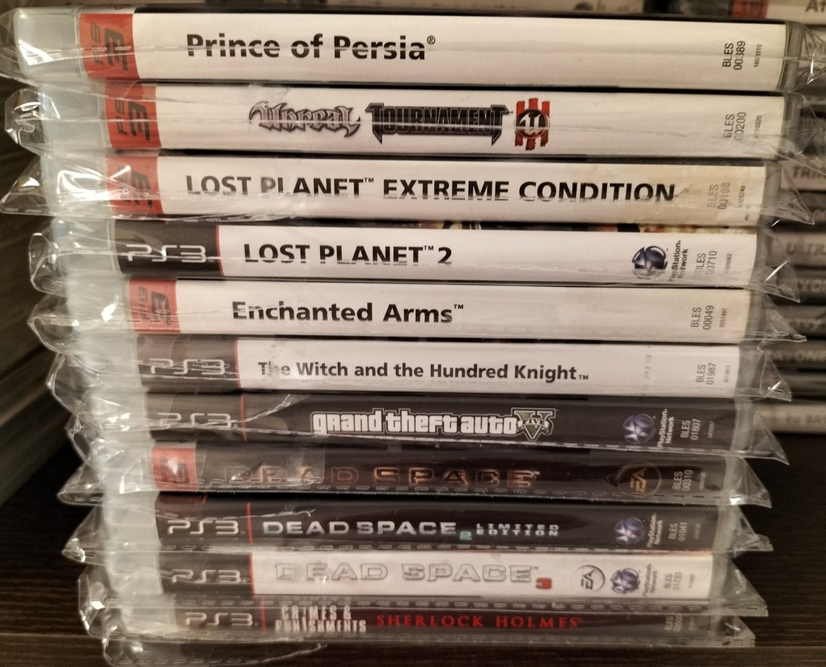 CuervoGris2's tweet photo. Una de mis colecciones de la que más contento estoy, no sé si están todos o me falta alguno suelto, todos en PAL España excepto Mugen Souls y The Witch and the hundred..., Alguno de PS3 que quiero me queda, pero muy muy poquitos me interesan ya. https://t.co/Cnx8WUijni