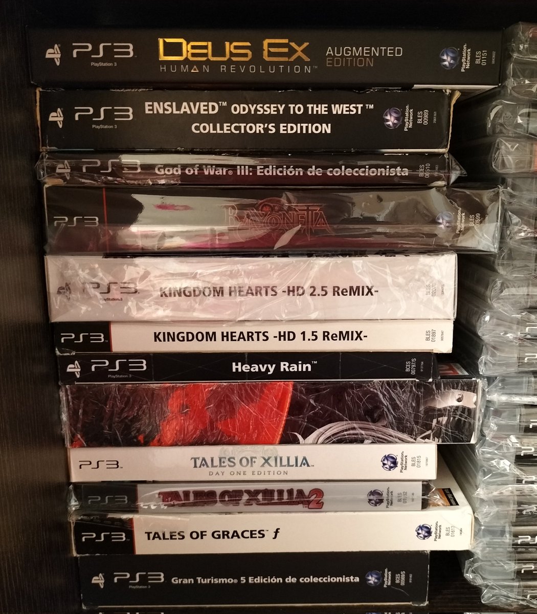 CuervoGris2's tweet photo. Una de mis colecciones de la que más contento estoy, no sé si están todos o me falta alguno suelto, todos en PAL España excepto Mugen Souls y The Witch and the hundred..., Alguno de PS3 que quiero me queda, pero muy muy poquitos me interesan ya. https://t.co/Cnx8WUijni