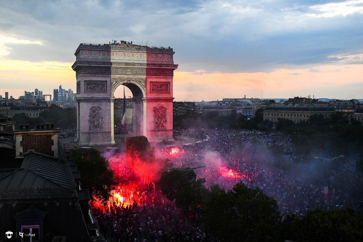 _BeFootball's tweet photo. Pour l'éternité ⭐️⭐️🇫🇷 https://t.co/PItUgW3IWY