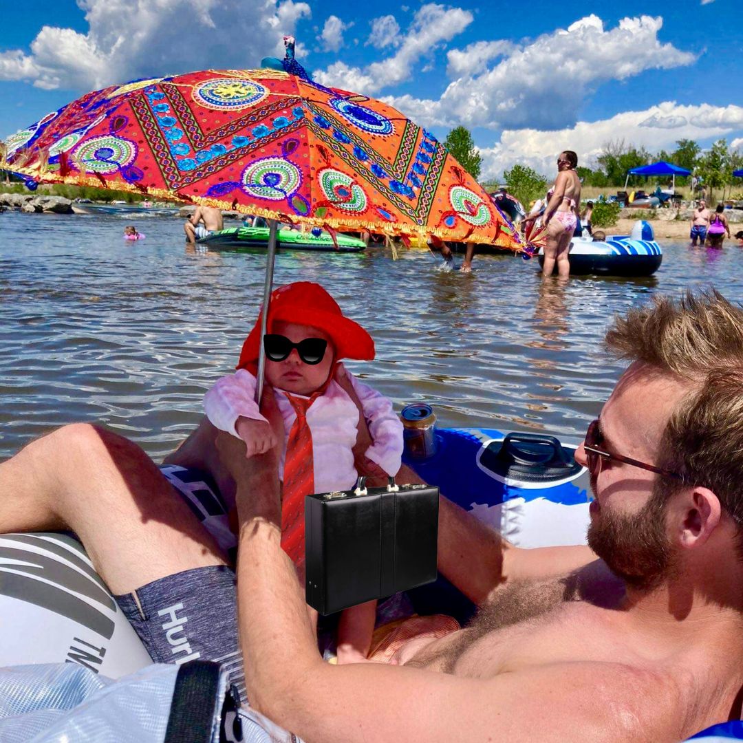 Happy Tube to Work Day! ☀️

Isadora had a great commute this morning, even though there were a few traffic jams on the creek. A baby's gotta do what a baby's gotta do!

#TubeToWorkDay #workingbaby