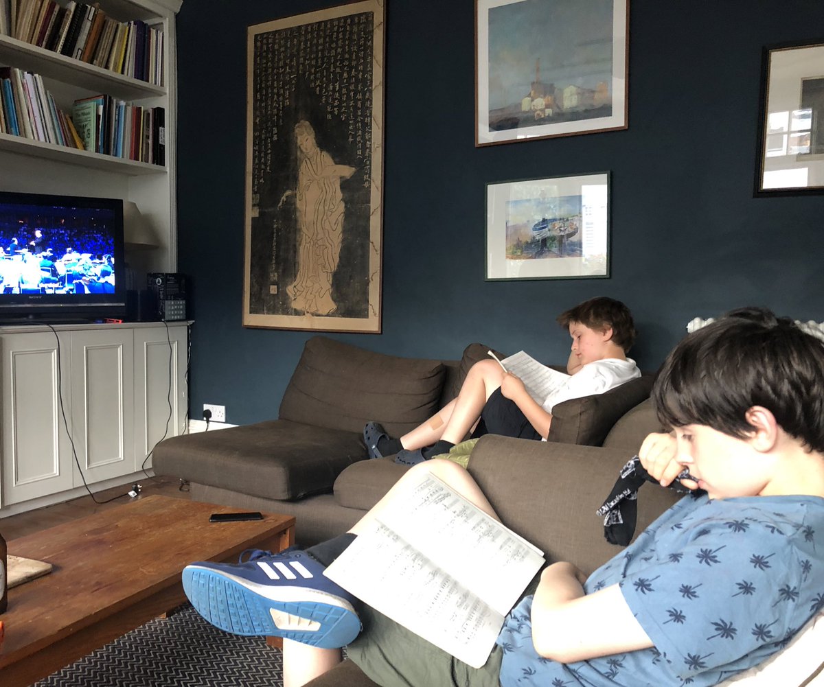 stozmcnoz's tweet image. Kids watching #fnop Verdi Requiem. Following the scores! #BBCProms #2set