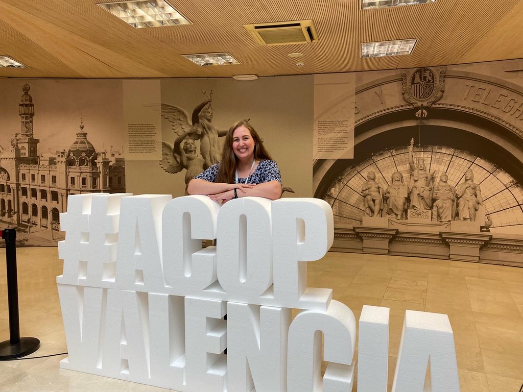 driecel's tweet photo. Días repletos de #compol de reencuentros (ya nos tocaba), desvirtualizaciones molonas y de conocer nuevos compañeros y amigos, de risas,de eventazo y de Valencia en vena.
Gracias #acopvalencia https://t.co/S6Pr4E4Vkr