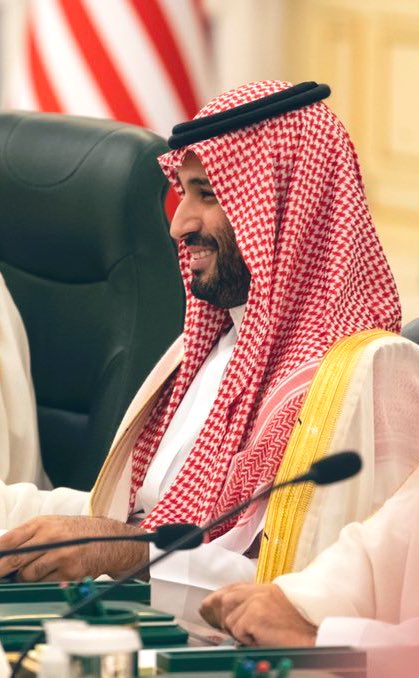 HRHMBNSALMAAN's tweet photo. القائد.. المُلهم .. يظهر سعيداً ومبتسماً من داخل الاجتماع في #القمة_السعودية_الأمريكية  الاجواء طيبة وان شاء الله اجتماع مُثمر وناجح كما نجحت في اماكن ومواطن كثيرة سيدي.
#محمد_بن_سلمان https://t.co/5llbs50Qoh