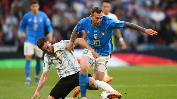 SportsNewz12's tweet photo. Toronto FC continues its Italian makeover with ahead Bernardeschi!!

https://t.co/aUOLHDdSDR

#SportNewz #Sports #Football #Soccer #Rugby #Icehockey #gymnastics #afl #esports #Tennis #uefa #fifa #Twenty20  #BCCI #usopen #ImpartialCricket #laliga #premierleague https://t.co/ip6eN1L3sv