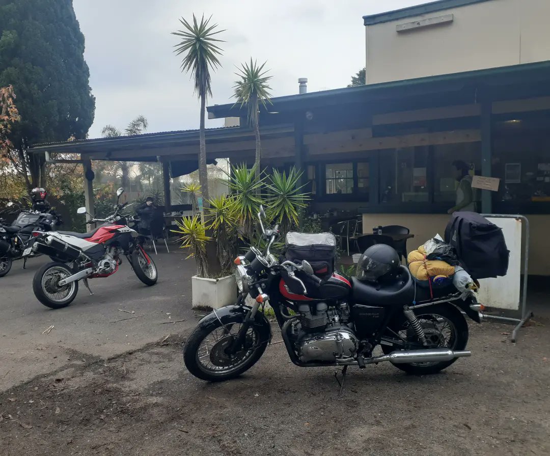 KennedCafe's tweet photo. Heading north on the old motorcycle, on a bushbashing trip to Qld - seeking warmer weather https://t.co/gF9fi6LwYB