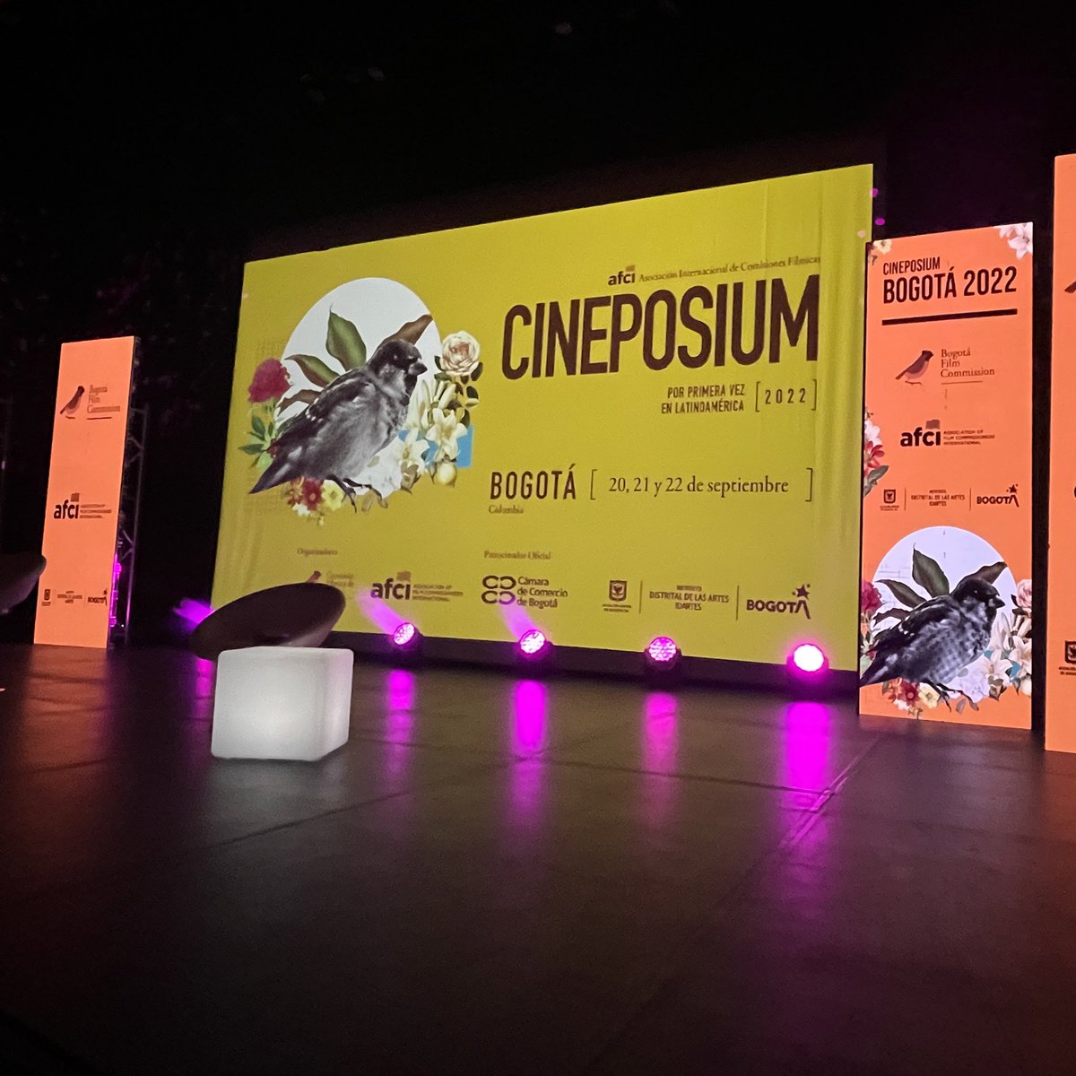 CinematecaBta's tweet photo. #ModoBAM | Se realizó el #BAMTalks - Producciones verdes: reduciendo la huella ambiental de los rodajes y como invitadas estuvieron Emellie O'Brien, fundadora y CEO de @earthangelsets y @NormaCuadrosG, fundadora del Festival de Cine Ambiental @PlanetOnCol https://t.co/oWmt2FGvin